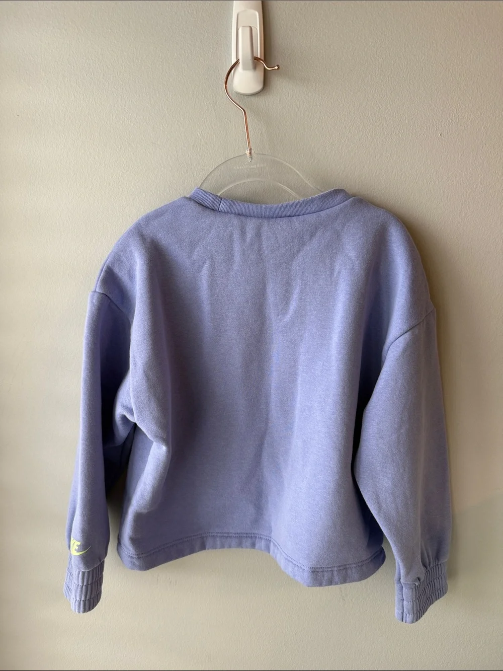 Nike Girls‎ 4T Bunny Logo Crewneck Sweatshirt